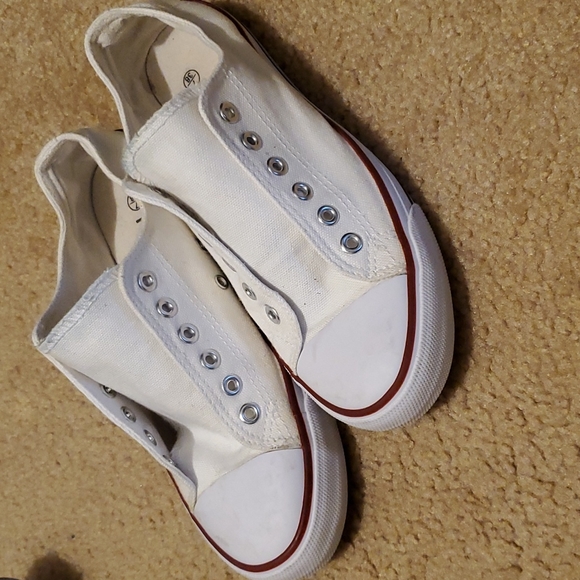 Sneakers - Picture 1 of 3